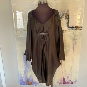 Hale Bob 👗 Silk Caped Arm Dress